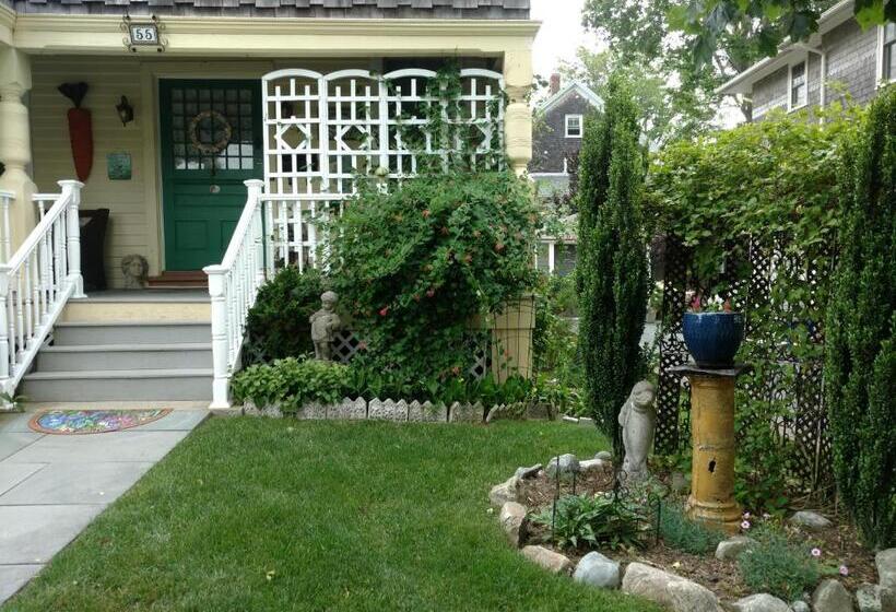 Armistead Cottage B&b