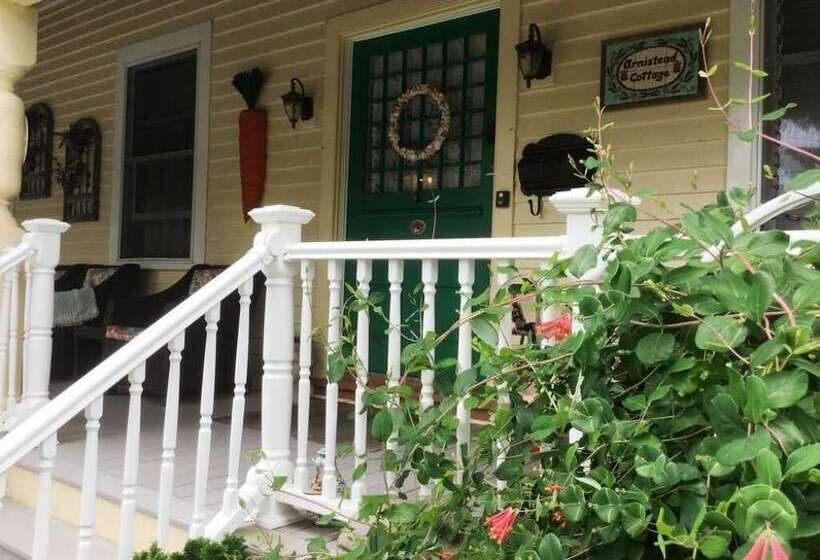 Armistead Cottage B&b