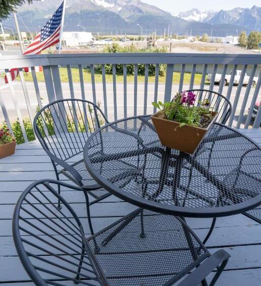 مبيت وإفطار Bears Den Alaska Lodging