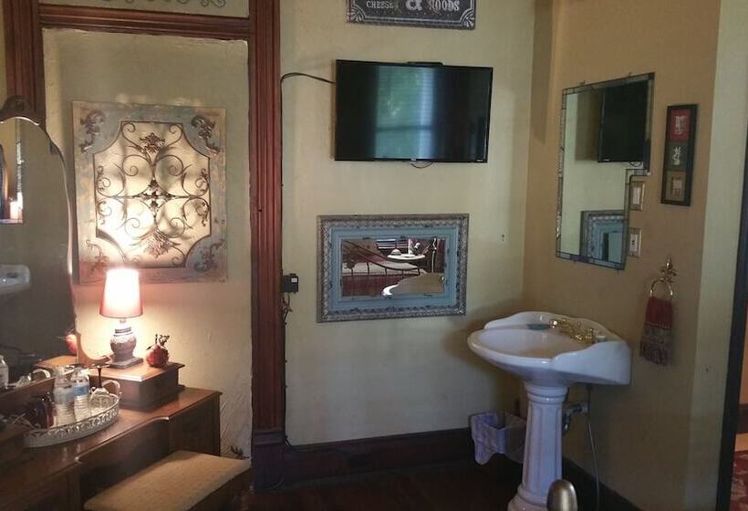 Bed and Breakfast Fig Tree Manor