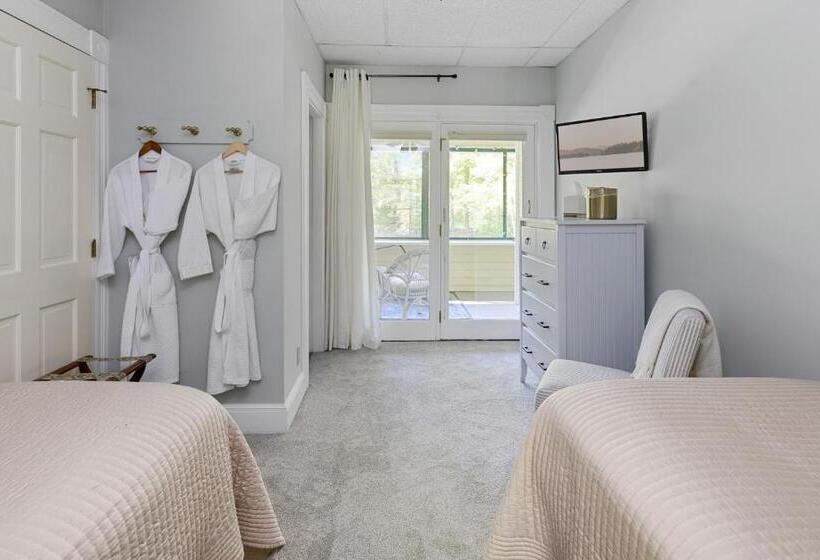 مبيت وإفطار Noble House Inn