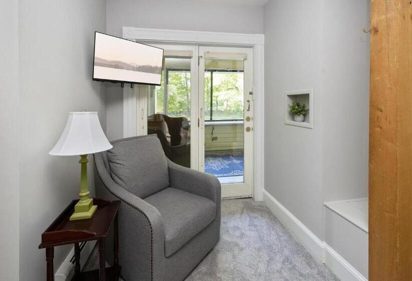 مبيت وإفطار Noble House Inn