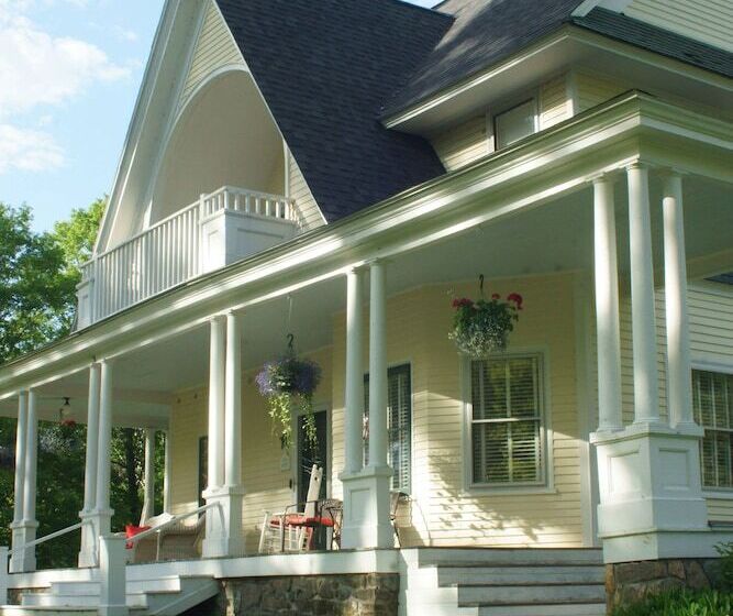 مبيت وإفطار Noble House Inn