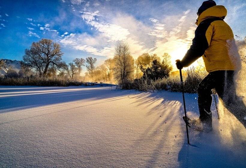 مبيت وإفطار Noble House Inn