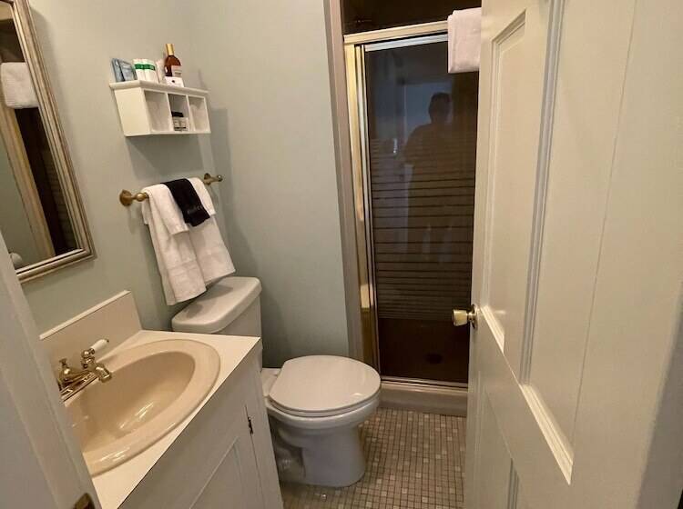 مبيت وإفطار Noble House Inn