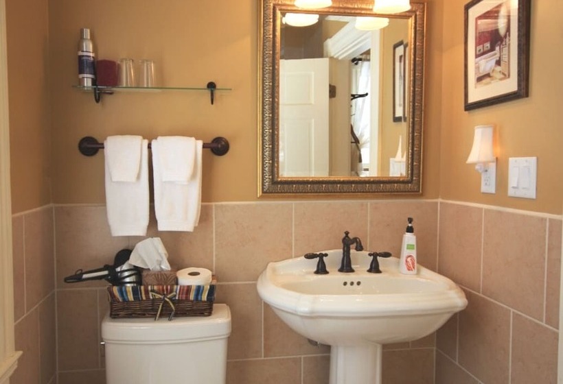 مبيت وإفطار Noble House Inn