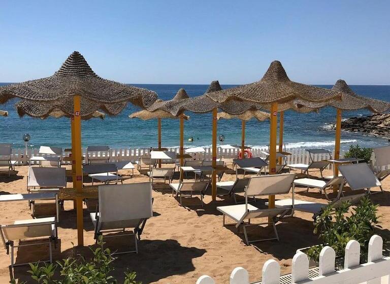 مبيت وإفطار Samoa Beach