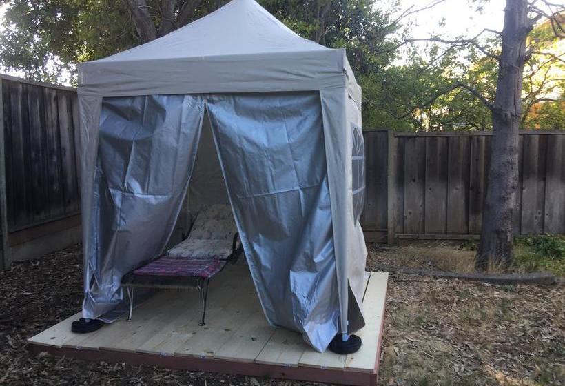 Bed and Breakfast Saratoga House Cars Available