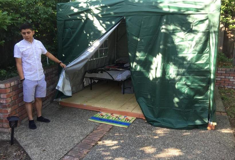 Bed and Breakfast Saratoga House Cars Available