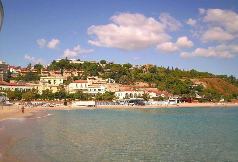 تختخواب و صبحانه Torre Ancinale