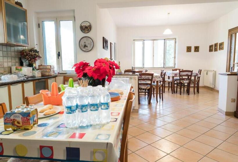 تختخواب و صبحانه Torre Ancinale