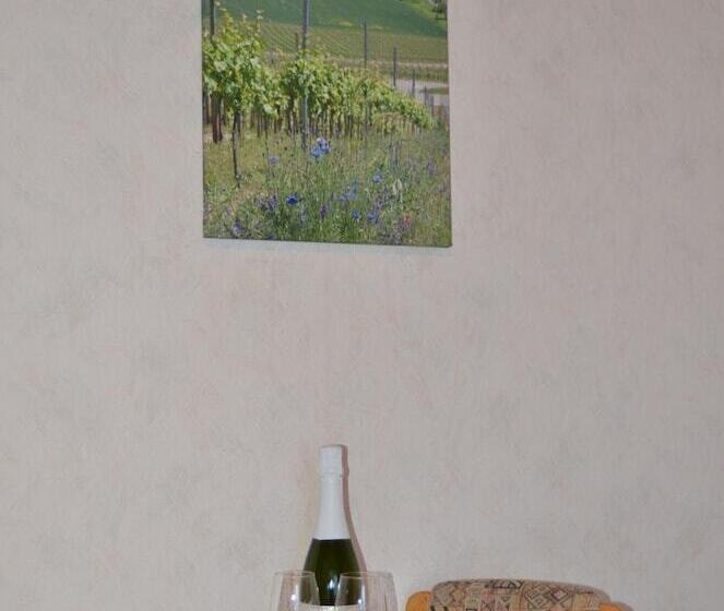 ベッドアンドブレックファースト Weingut H. Gindorf