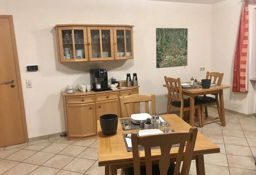 Bed and Breakfast Weingut H. Gindorf