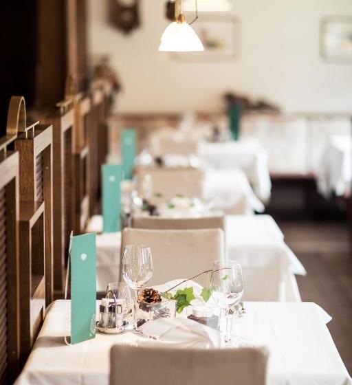 בית מלון כפרי Alpenhof