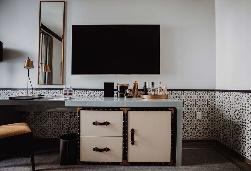 فندق Californian