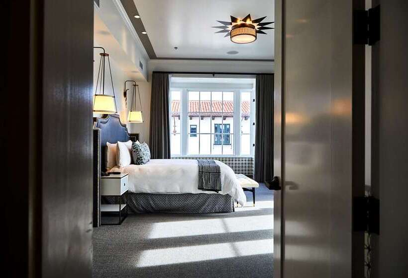 فندق Californian