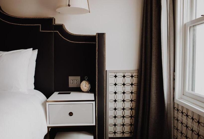 فندق Californian