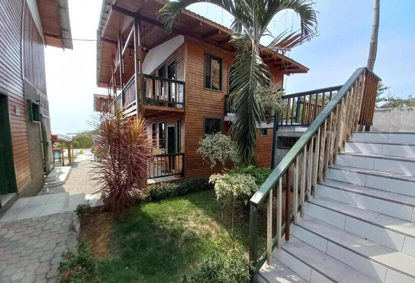 בית מלון כפרי Canoa South Beach