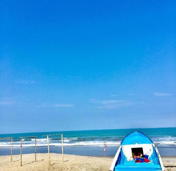 בית מלון כפרי Canoa South Beach