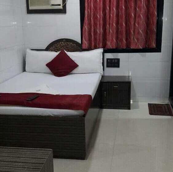 هتل Central Guest House