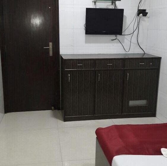 هتل Central Guest House