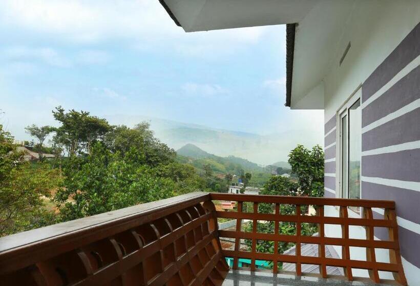 בית מלון כפרי Chillax Vagamon