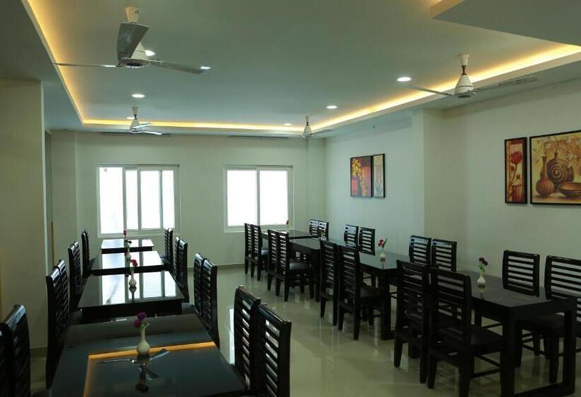 בית מלון כפרי Chillax Vagamon