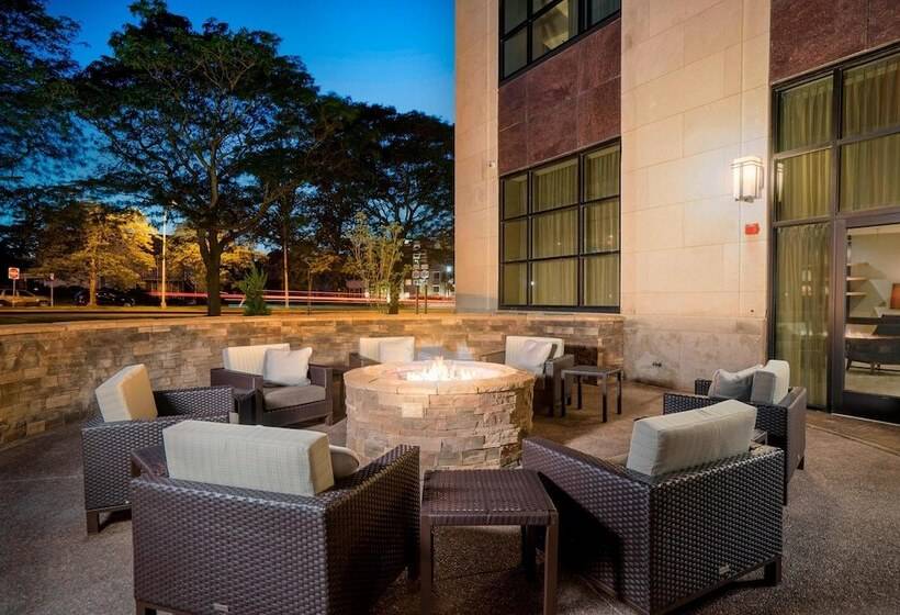 Отель Courtyard By Marriott Niagara Falls, Usa