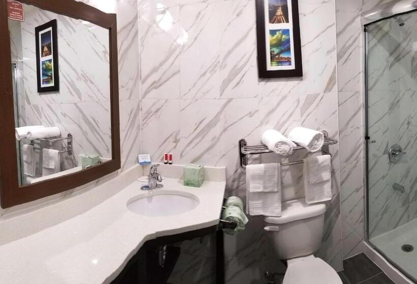 ホテル Days Inn By Wyndham Brooklyn Marine Park