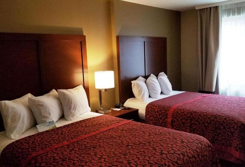 ホテル Days Inn By Wyndham Brooklyn Marine Park