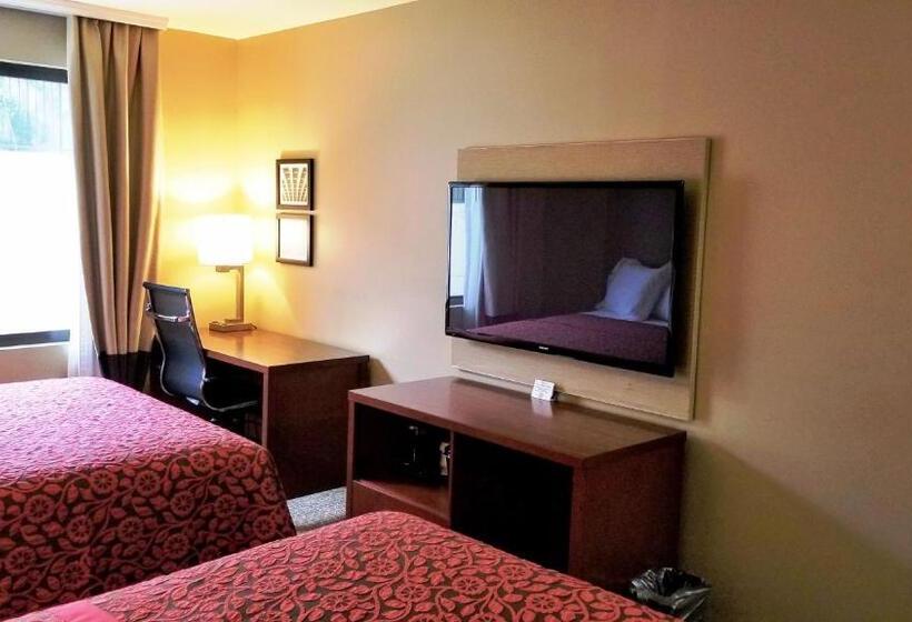 ホテル Days Inn By Wyndham Brooklyn Marine Park