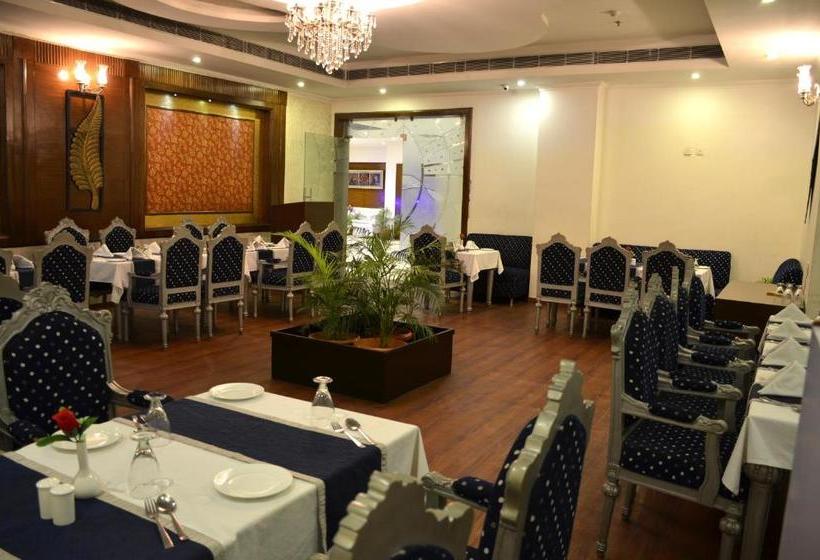 Deventure Hotel, Karnal