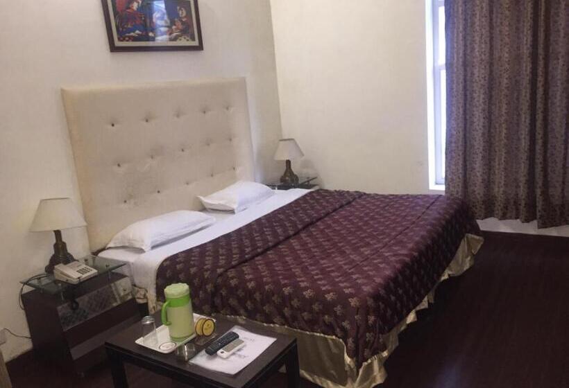 בית מלון כפרי Dreamz Residency