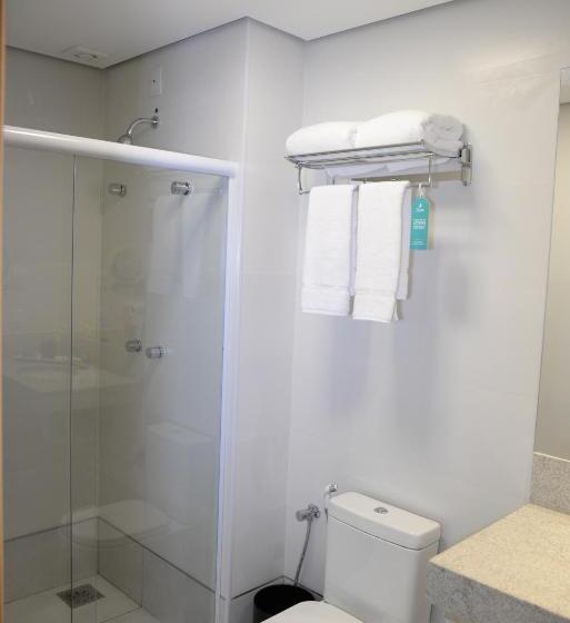 فندق Dubai Suites