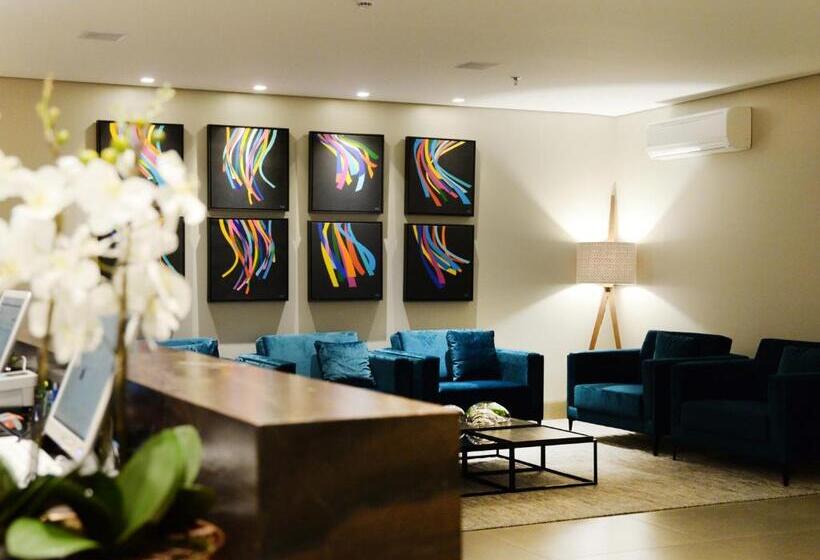 فندق Dubai Suites