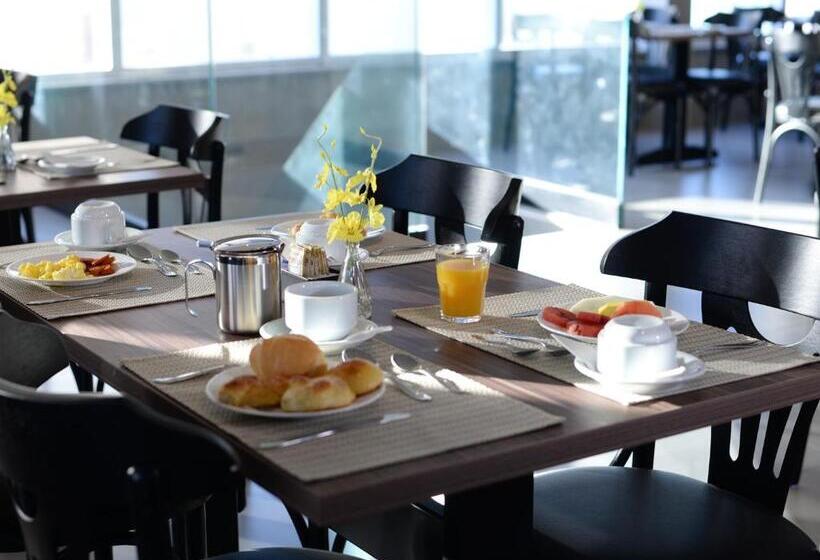 فندق Dubai Suites