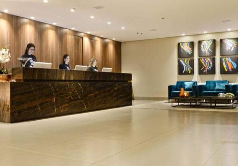 فندق Dubai Suites