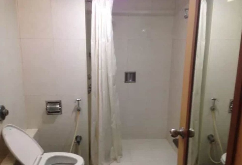 هتل Geetha Regency