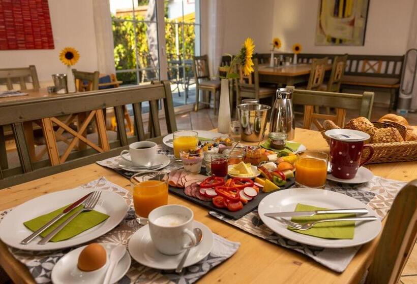 호텔 Gästehaus Guggenberger