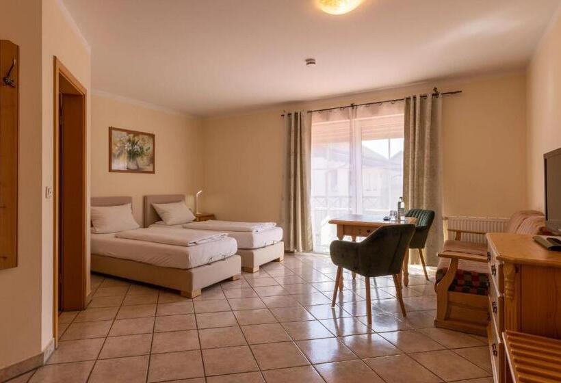 호텔 Gästehaus Guggenberger