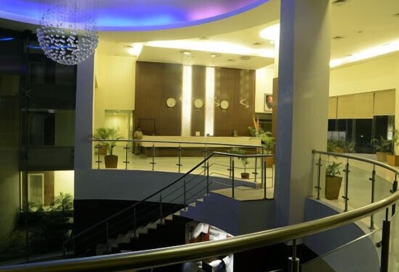 בית מלון כפרי Hans Resort