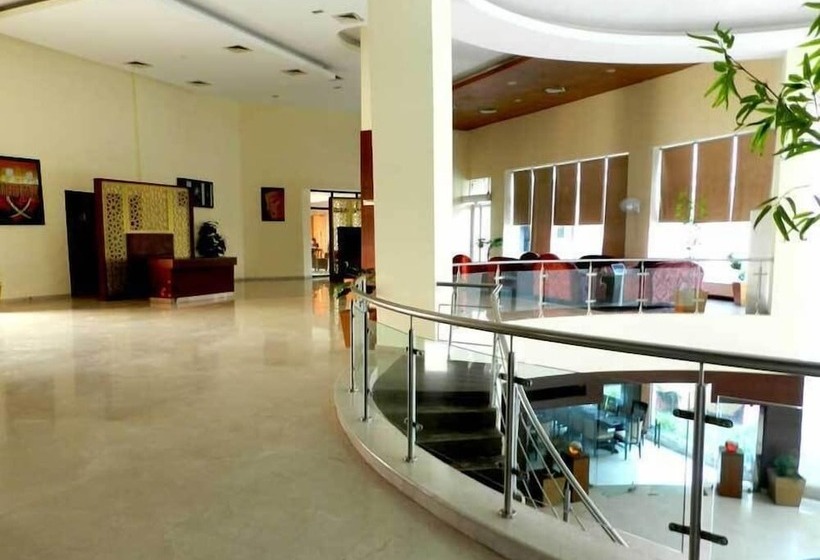 בית מלון כפרי Hans Resort