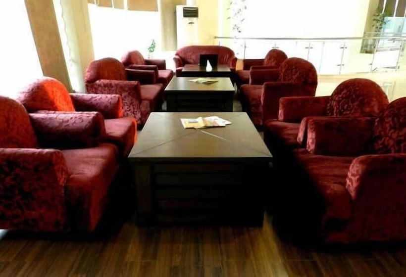 בית מלון כפרי Hans Resort