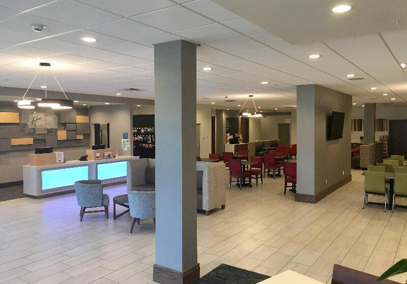 호텔 Holiday Inn Express   Grand Island, An Ihg