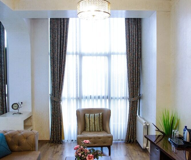 هتل Iberia Palace