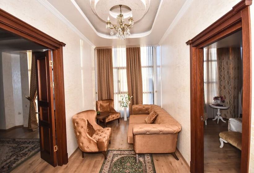 هتل Iberia Palace