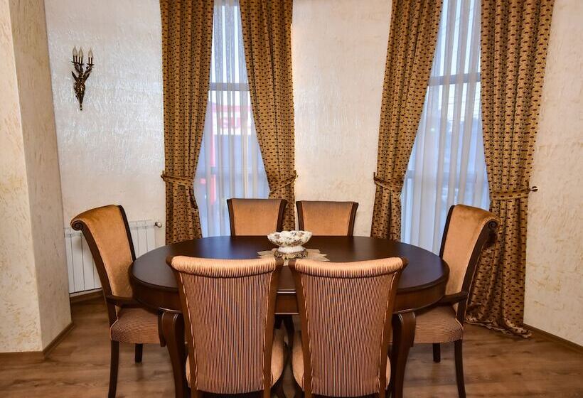 هتل Iberia Palace