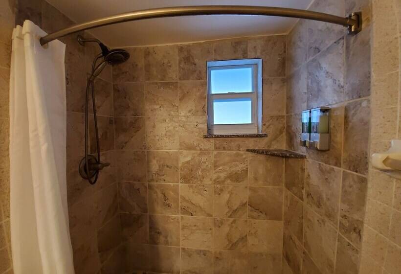 فندق Knight S Key Suites