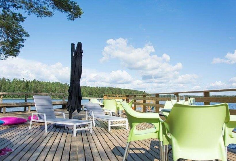 בית מלון כפרי Li Viikinhovi