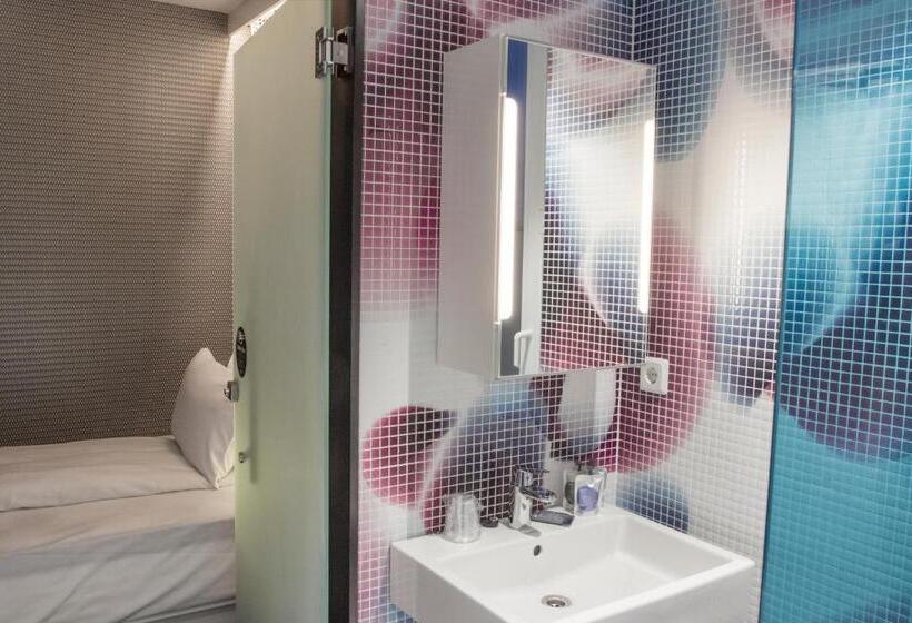 Magic Hotel Xhibition